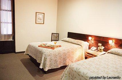 Hotel Mision Catedral 4*