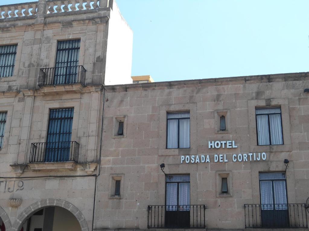Del Cortijo 2*