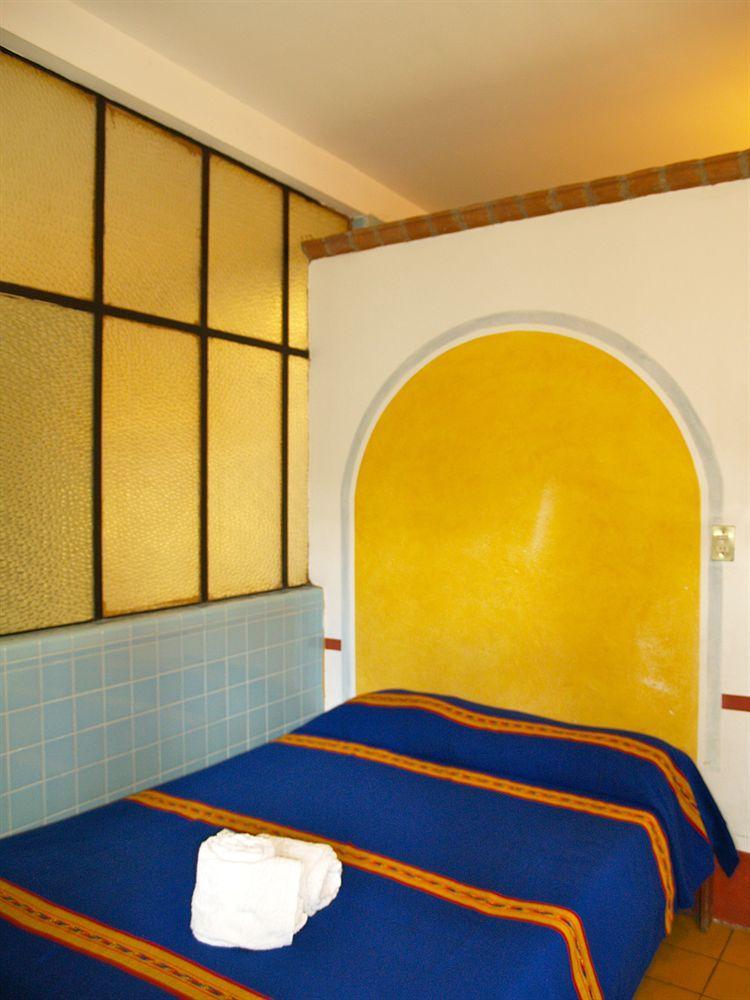Allende Hotel 3*