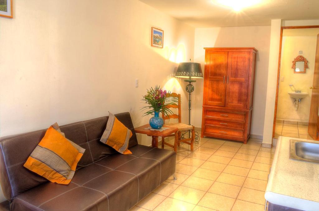 Y Refugio Independencia Hotel 2*