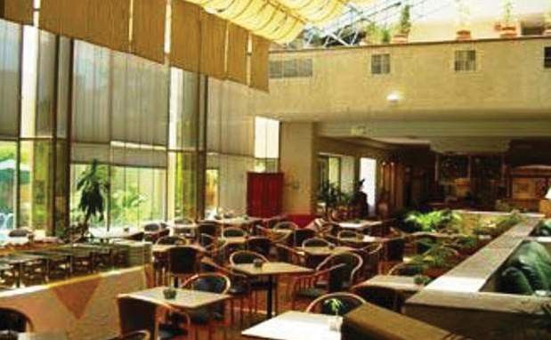 Hotel By Ihg