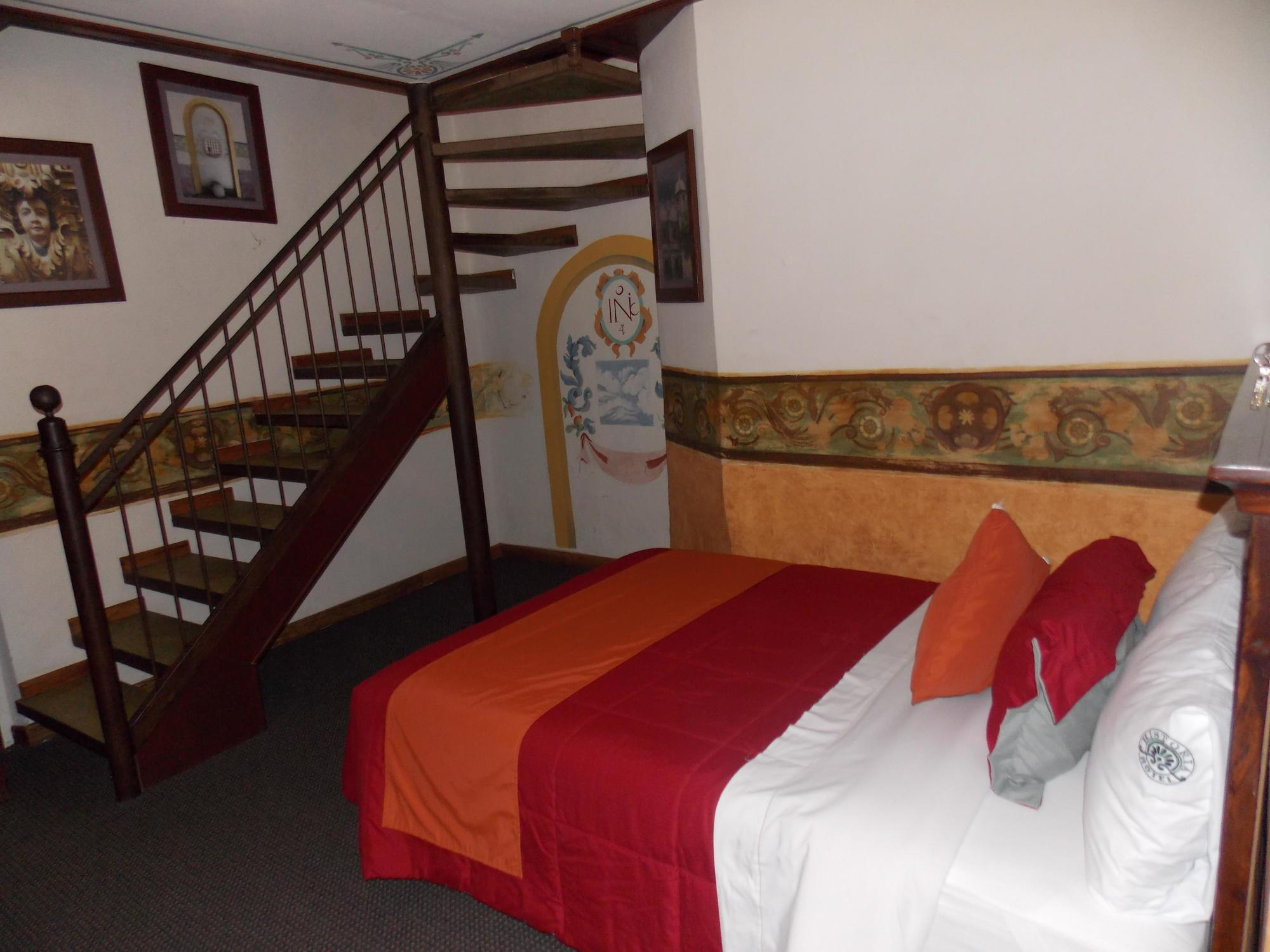 Historia Hotel