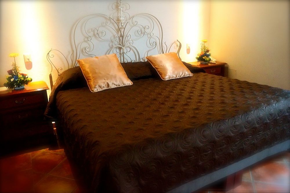 Mesón De Remedios 4*