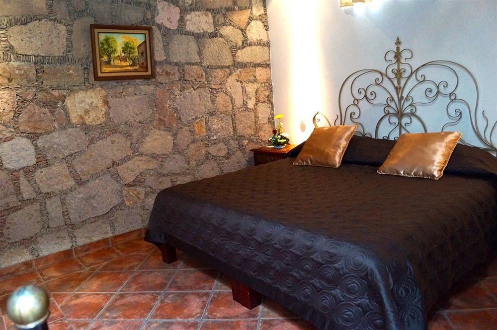 Mesón De Remedios Hotel 4*