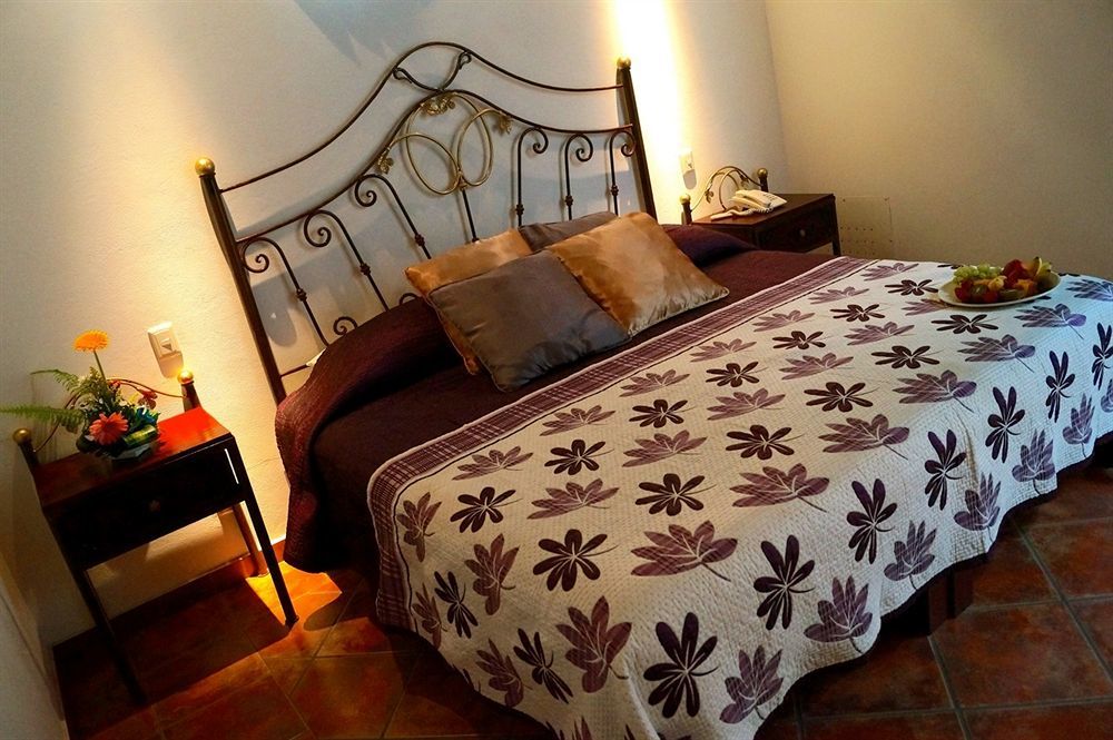 Mesón De Remedios Hotel 4*