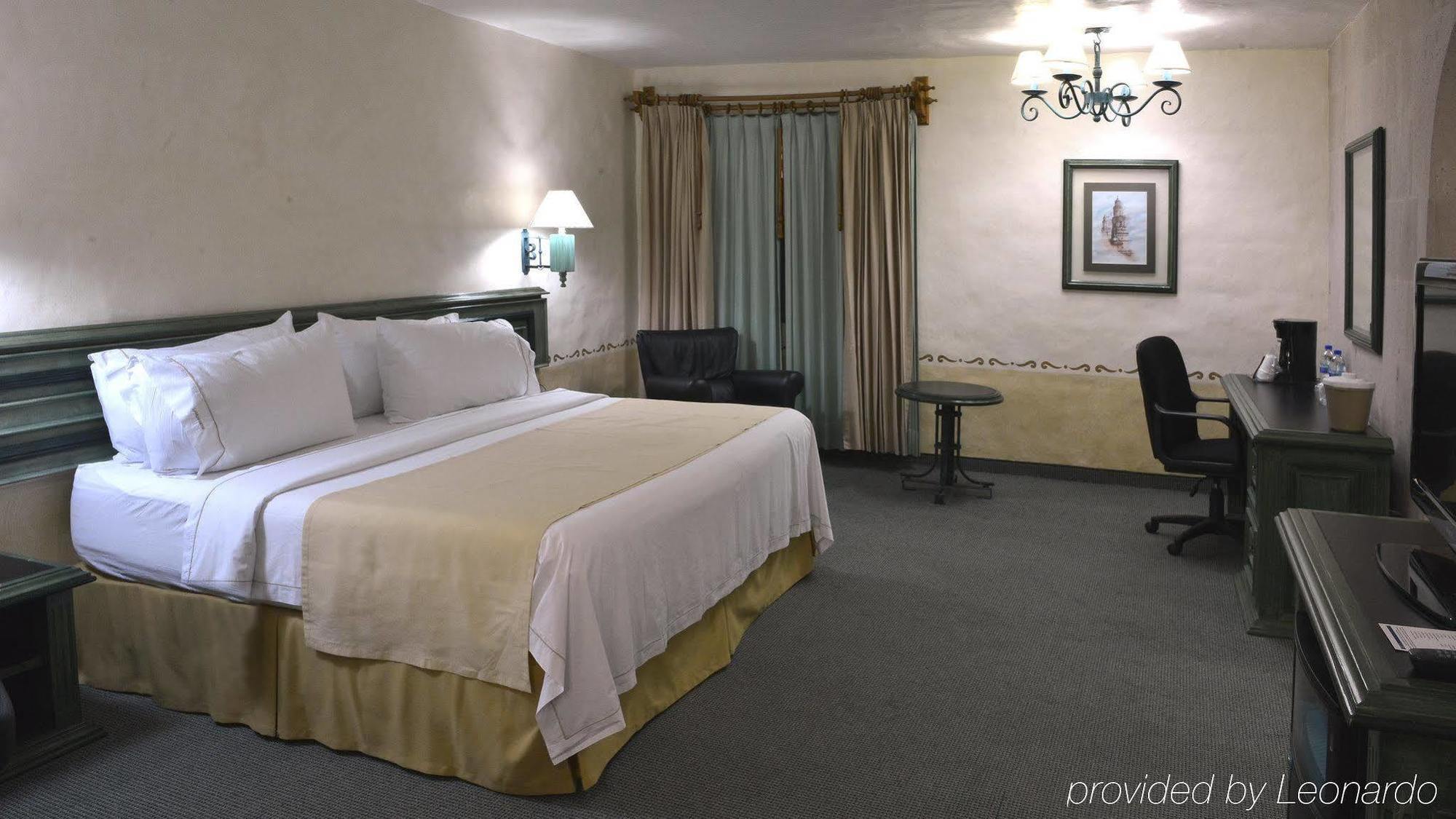 Express By Ihg Hotel 2*