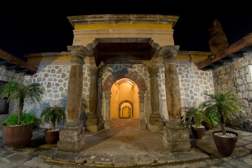 Montaña Hotel&spa Hotel