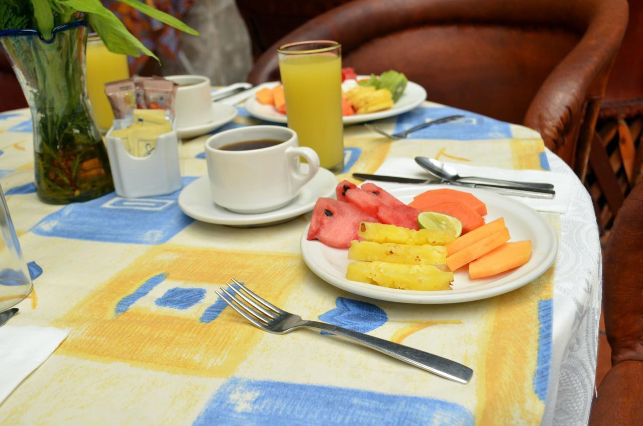 Howard Johnson By Wyndham Calle Real 3* Morelia