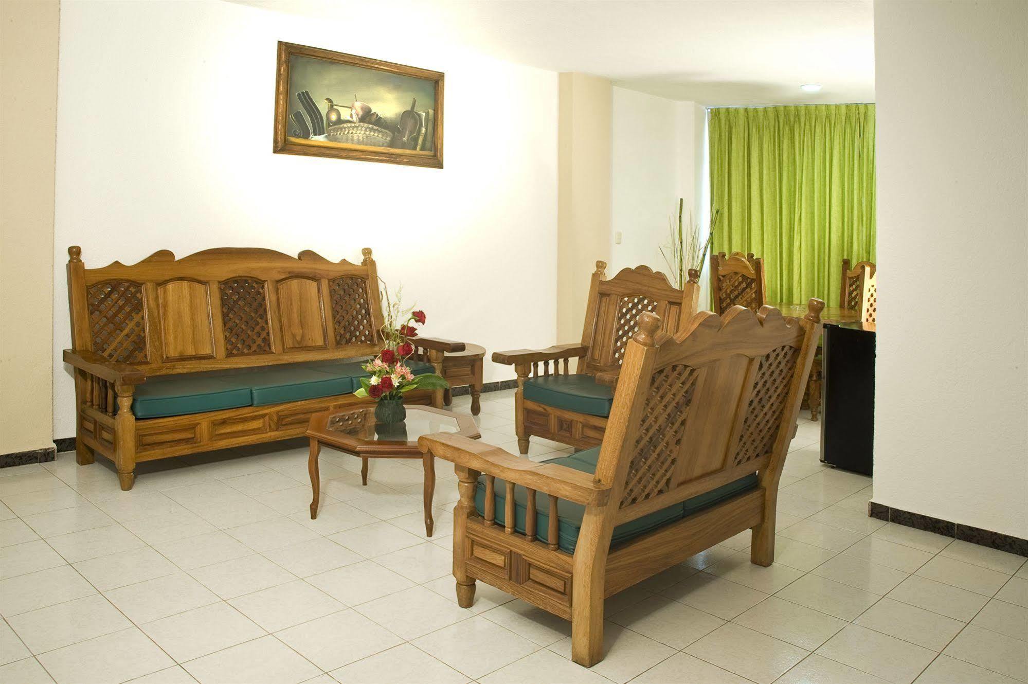 Estanza Hotel&suites