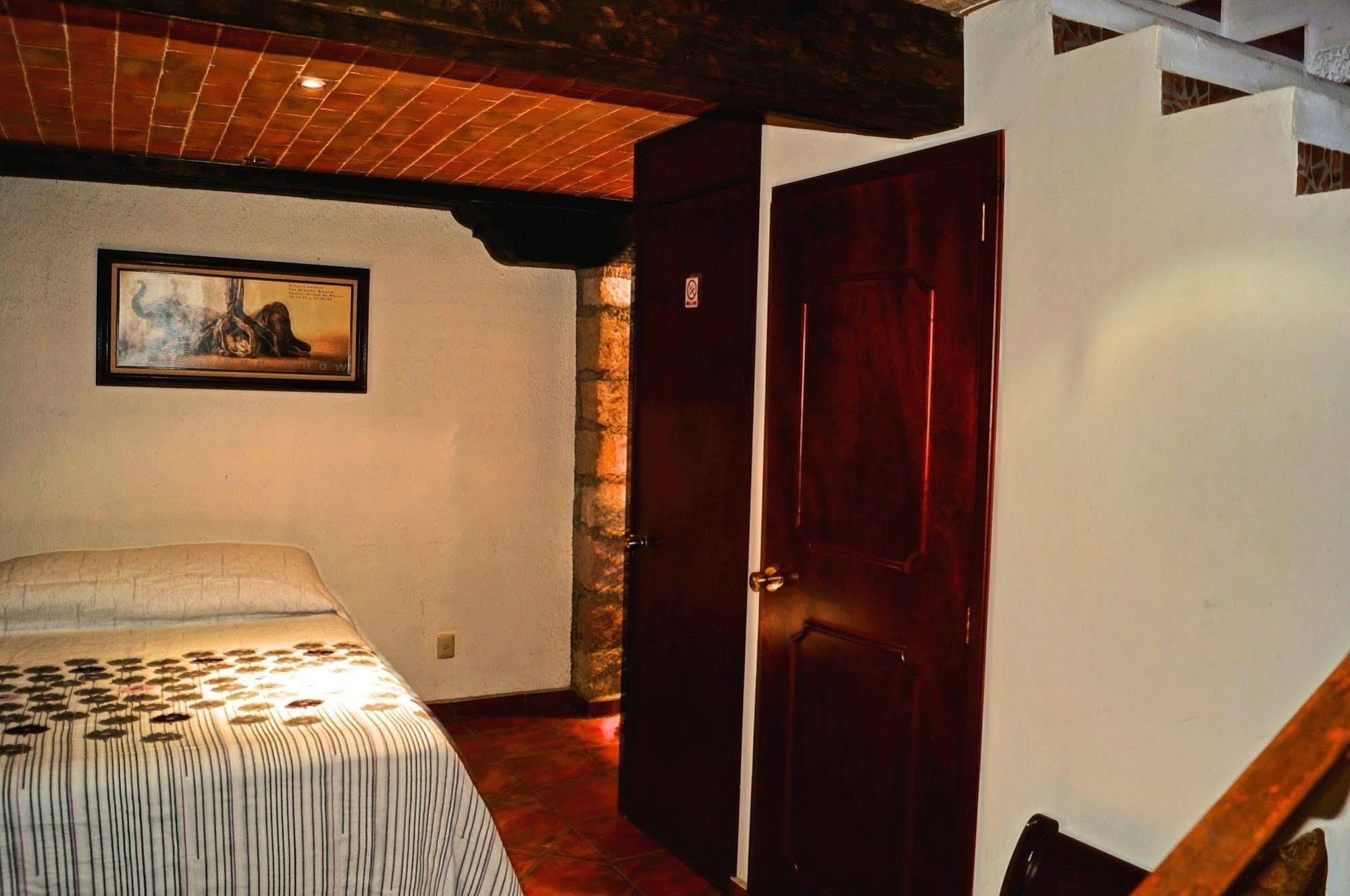 Mesón De Remedios Hotel