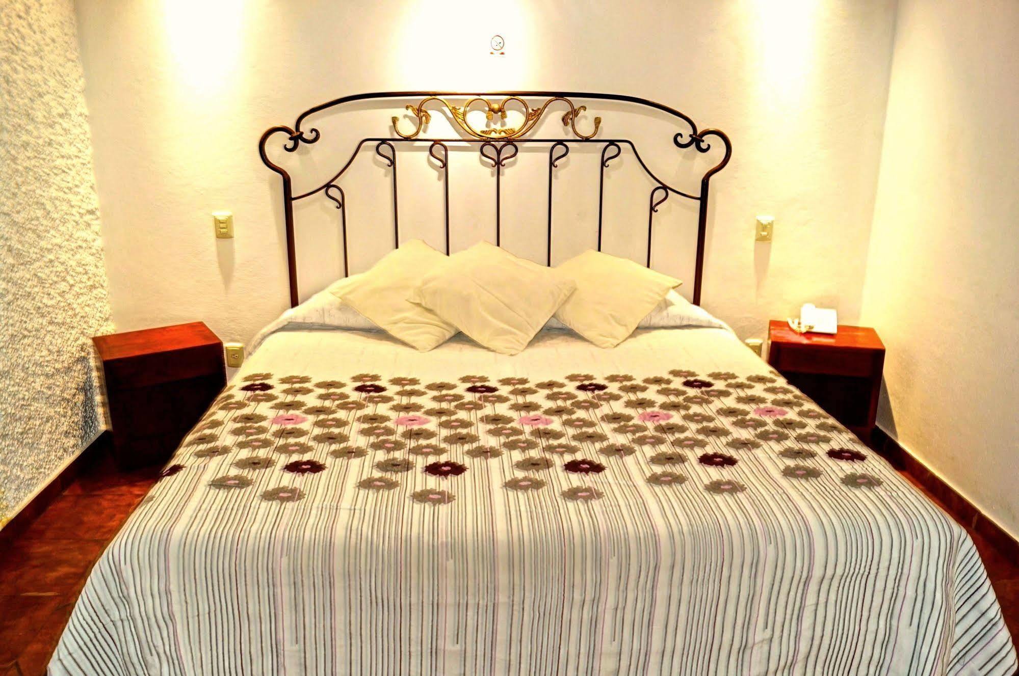 Mesón De Remedios 4* Morelia