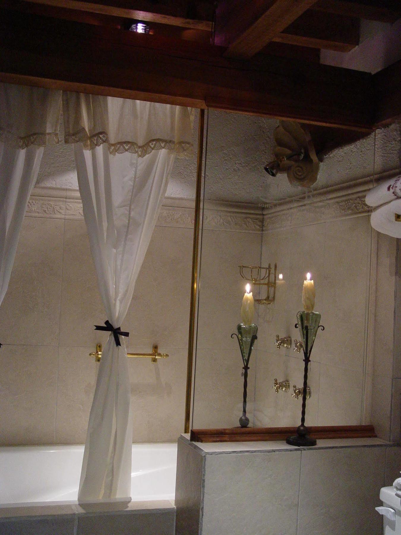 La Casa De Las Rosas 3* Morelia