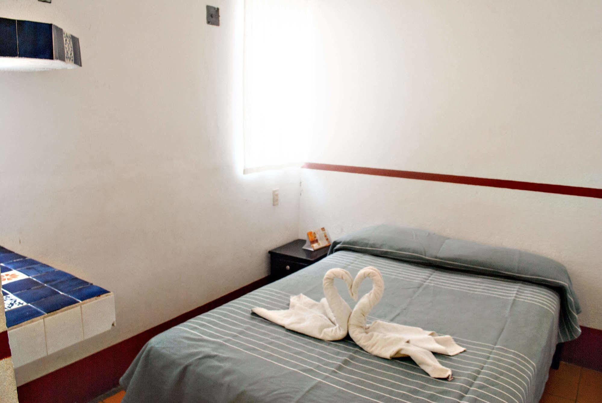 Hotel Allende 3*