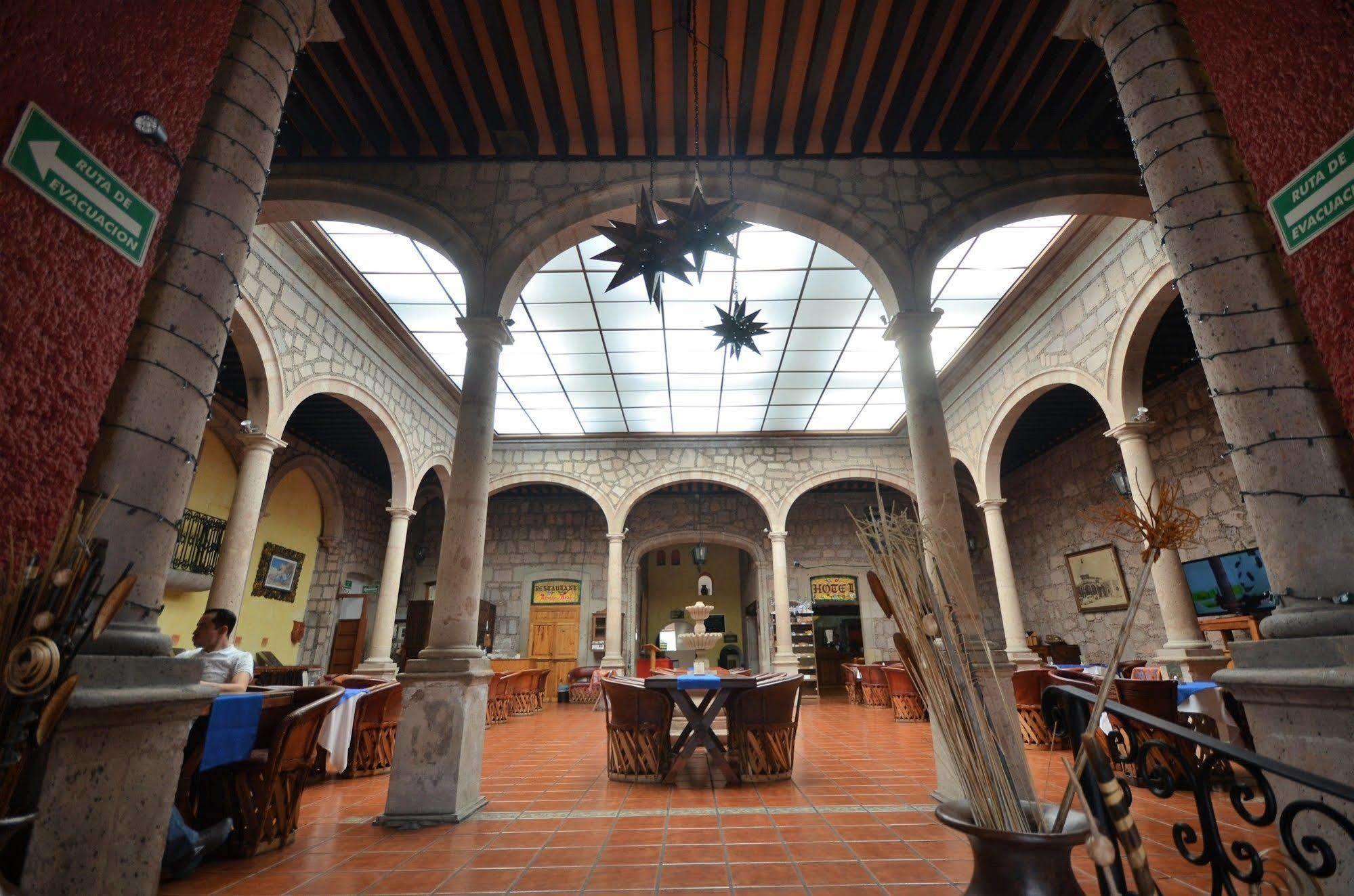 Hotel Howard Johnson By Wyndham Calle Real Morelia
