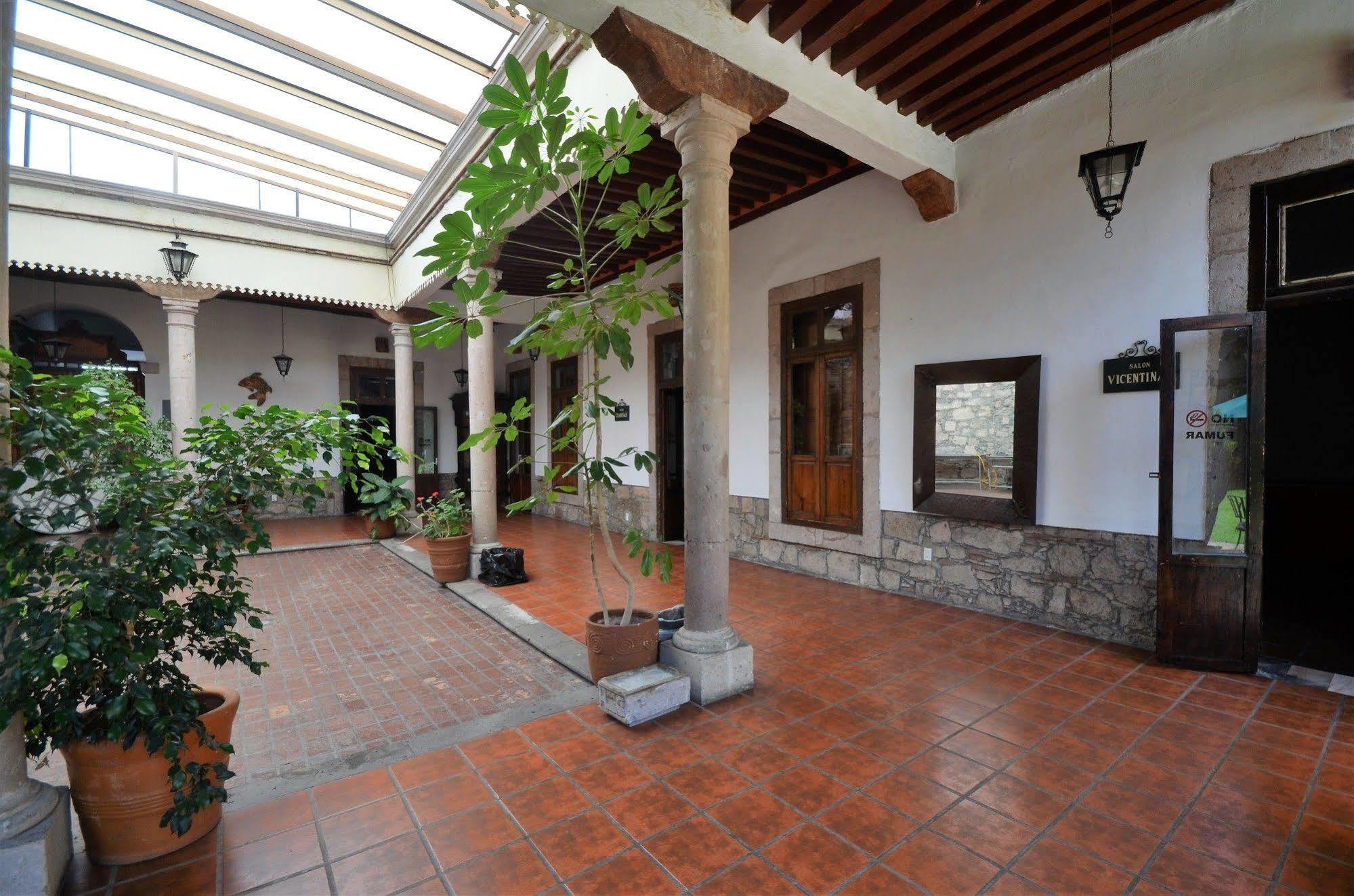 Howard Johnson By Wyndham Calle Real 3* Morelia