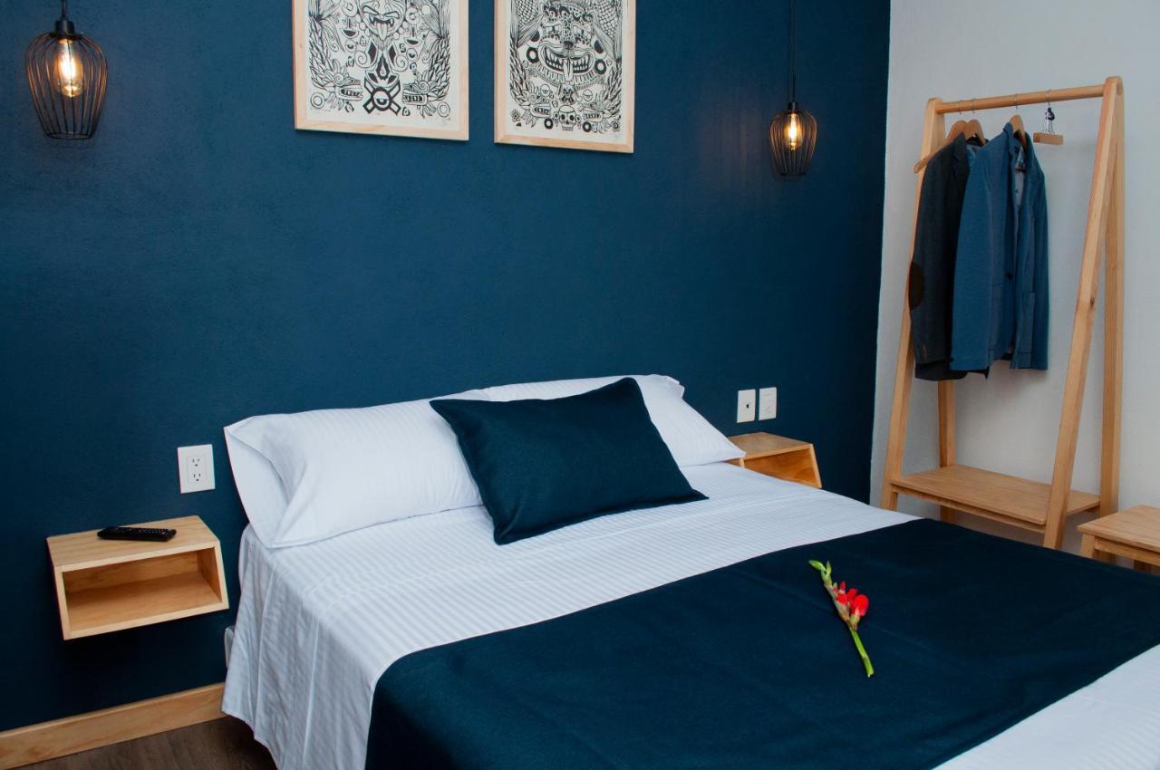 Romance Hotel