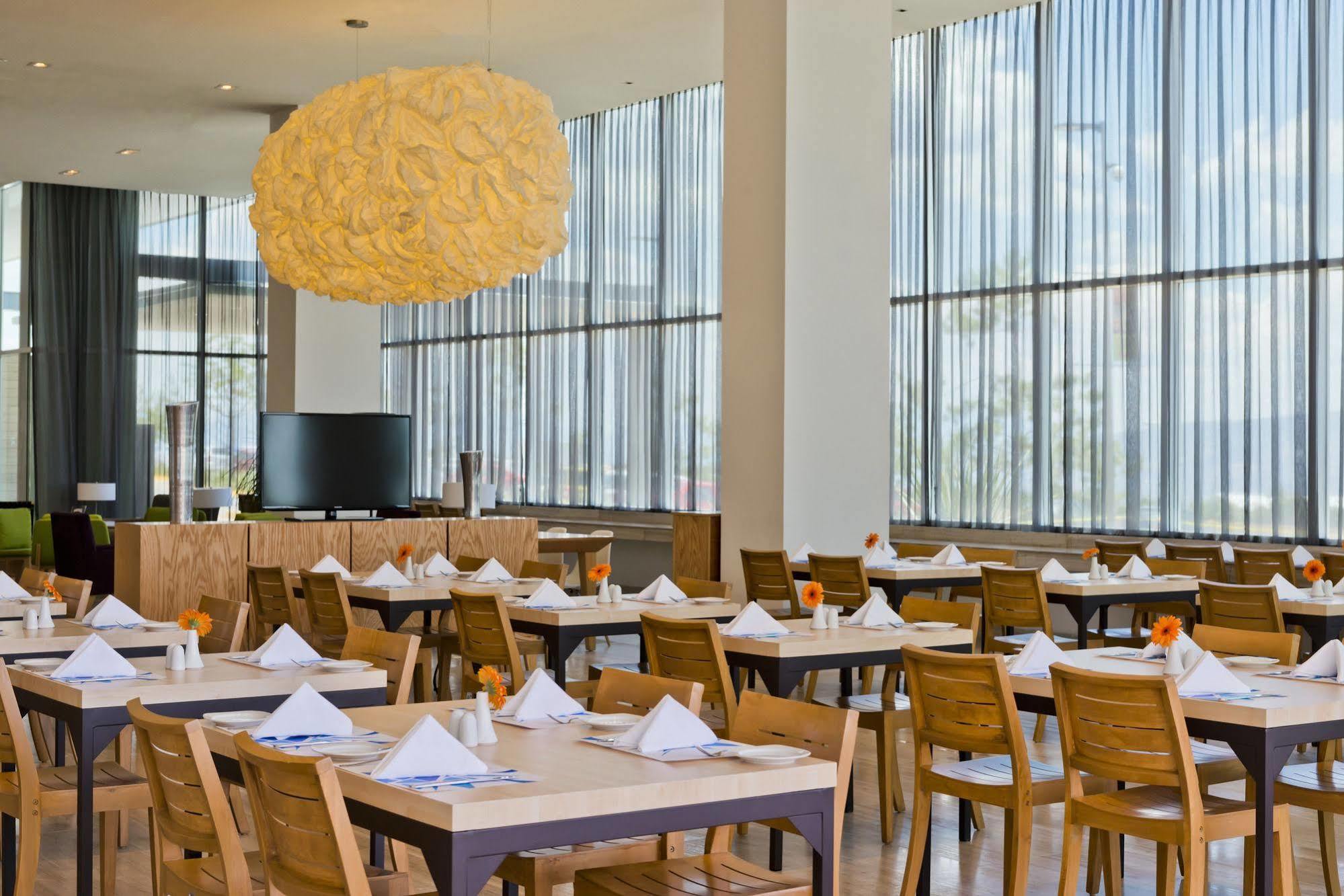 Fiesta Altozano Hotel 4*