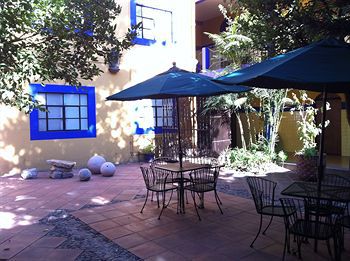 Allende Hotel