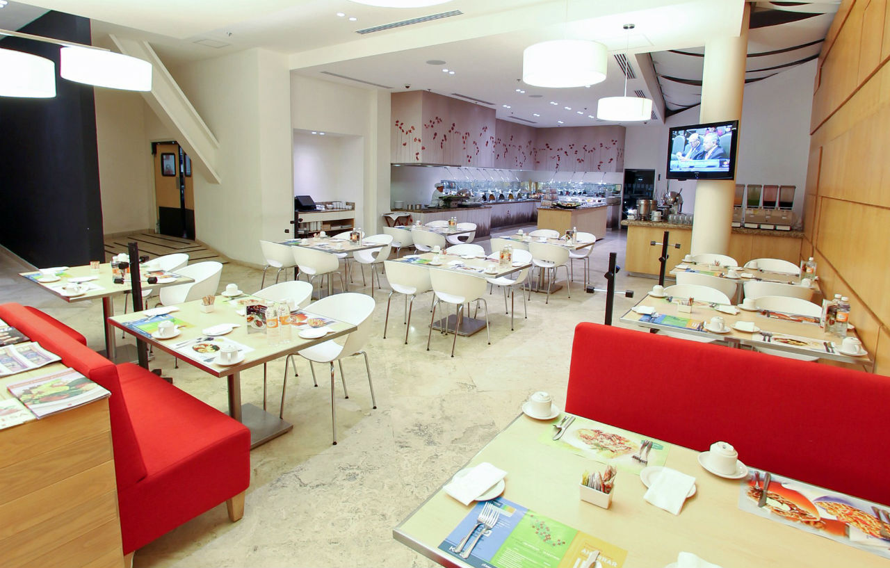 Fiesta Altozano Hotel 4*