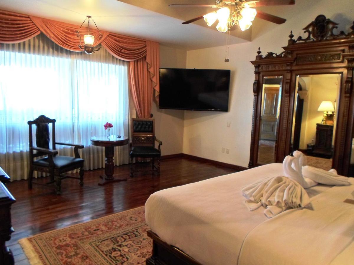 Hotel Virrey De Mendoza