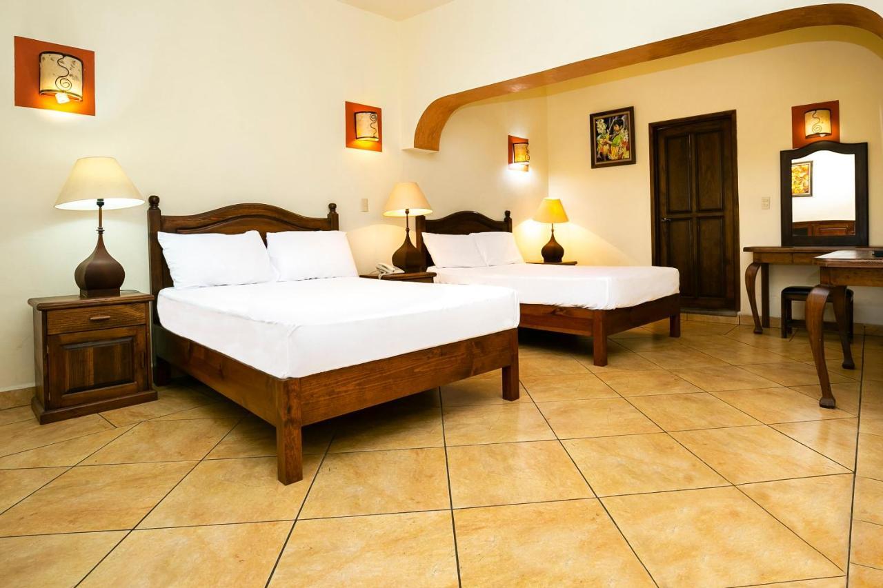 Casa Del Virrey&suites