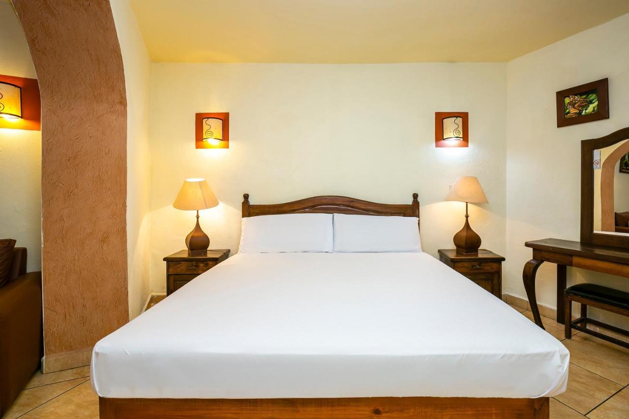 Hotel Casa Del Virrey&suites