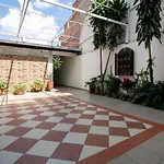 Oyo La Casita