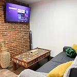 Cozy Boho Apartment Downtown Few Blocks From The Cathedral
