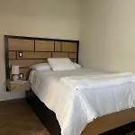 La Casa De Las Flores Airbnb