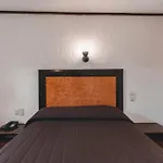 Hotel & Suites Villa Del Sol