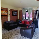 Peaceful Central Family Home