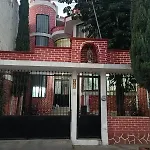 Peaceful Central Family Home