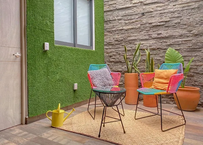 Cozy Boho Apartment Downtown Few Blocks From The Cathedral