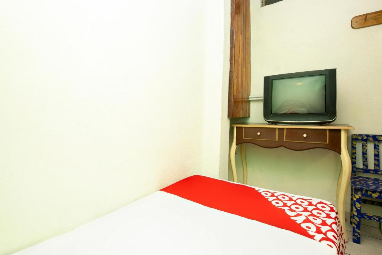 Oyo La Casita Hotel