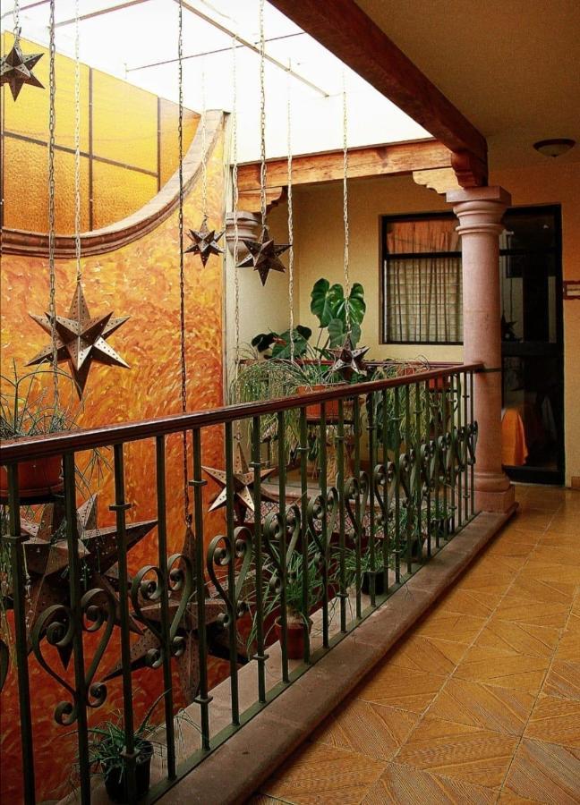 Pensión Casa Castillo Morelia