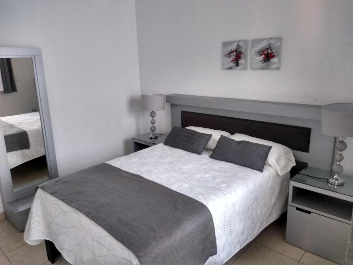 Apartamento Reina Clotilde *