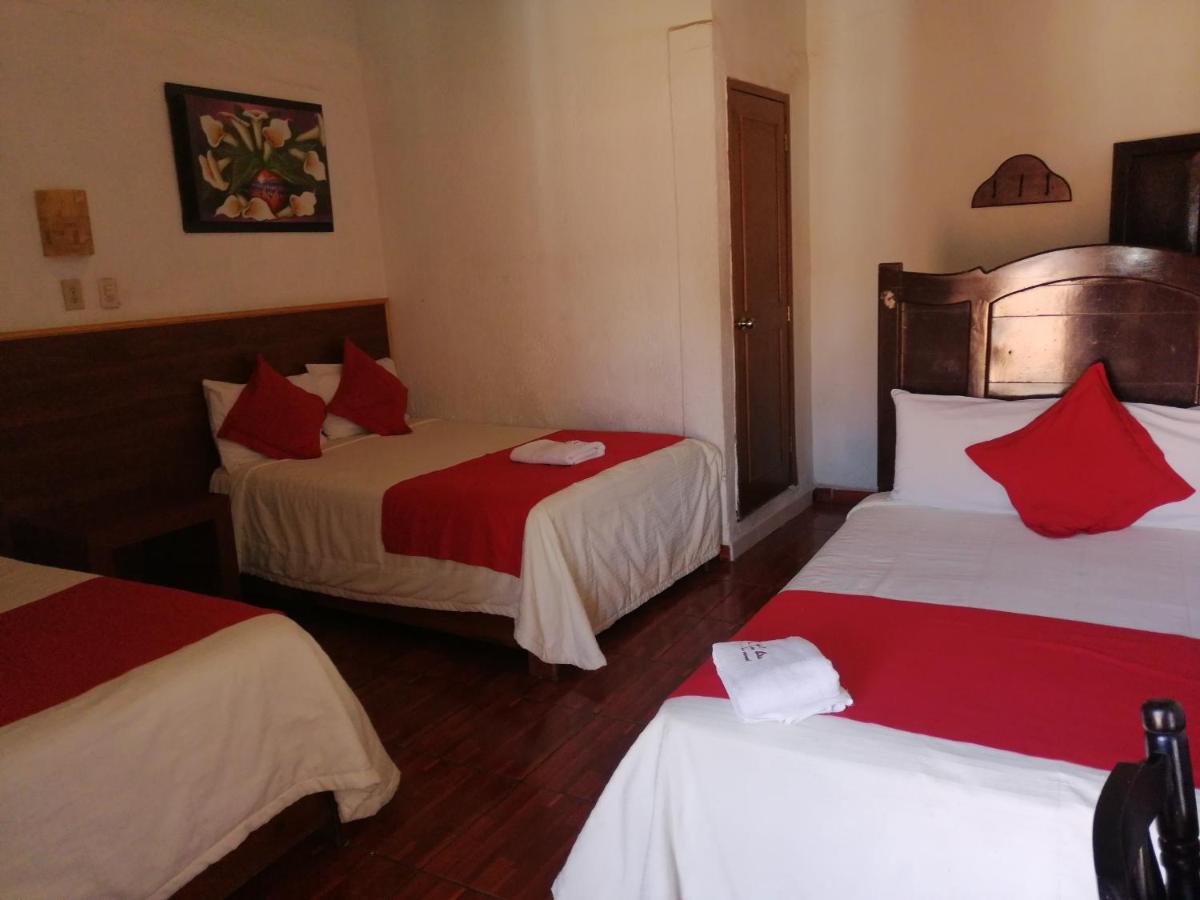 Colonial Hotel
