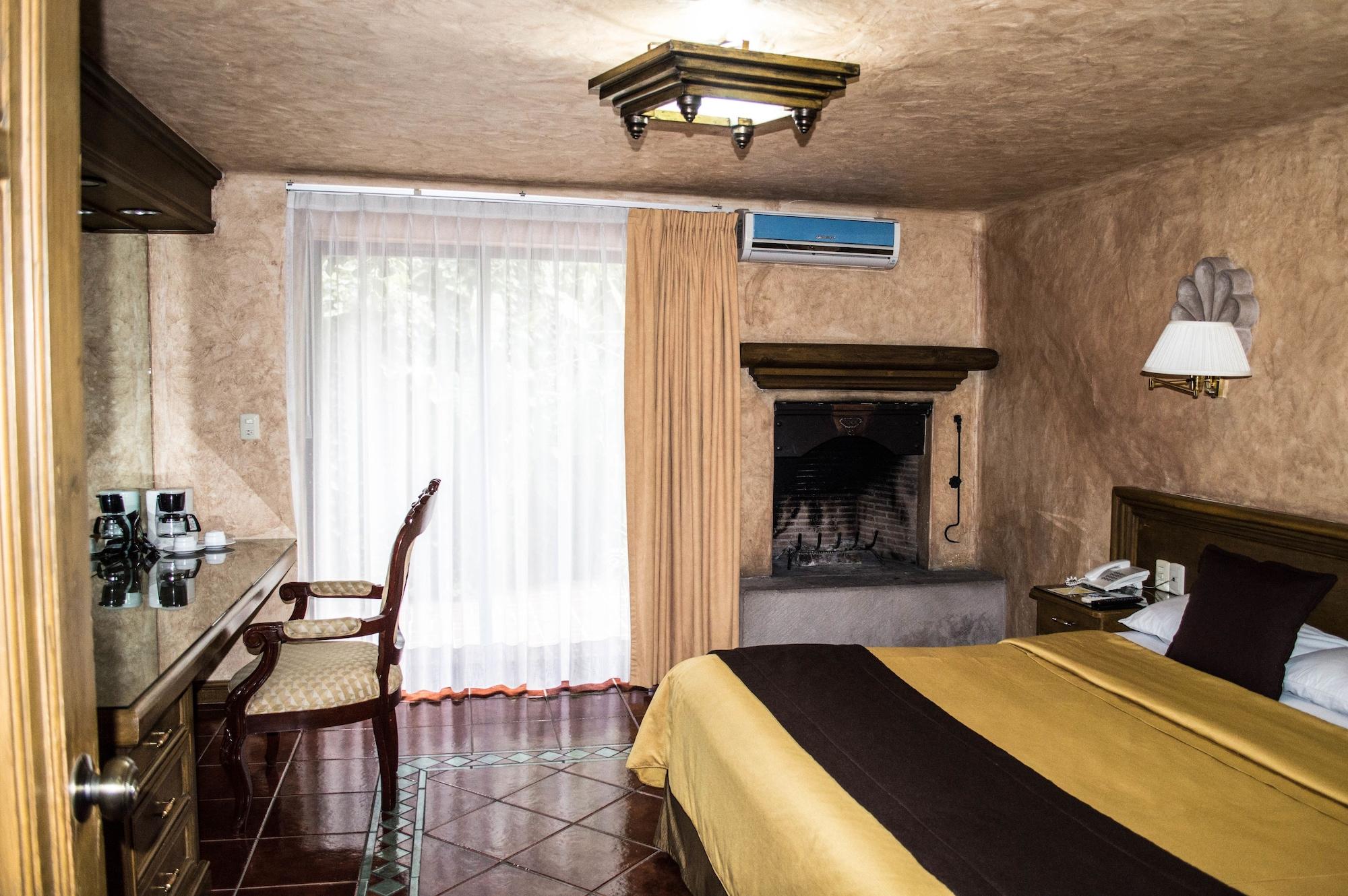 Hotel Casa De La Loma 5*