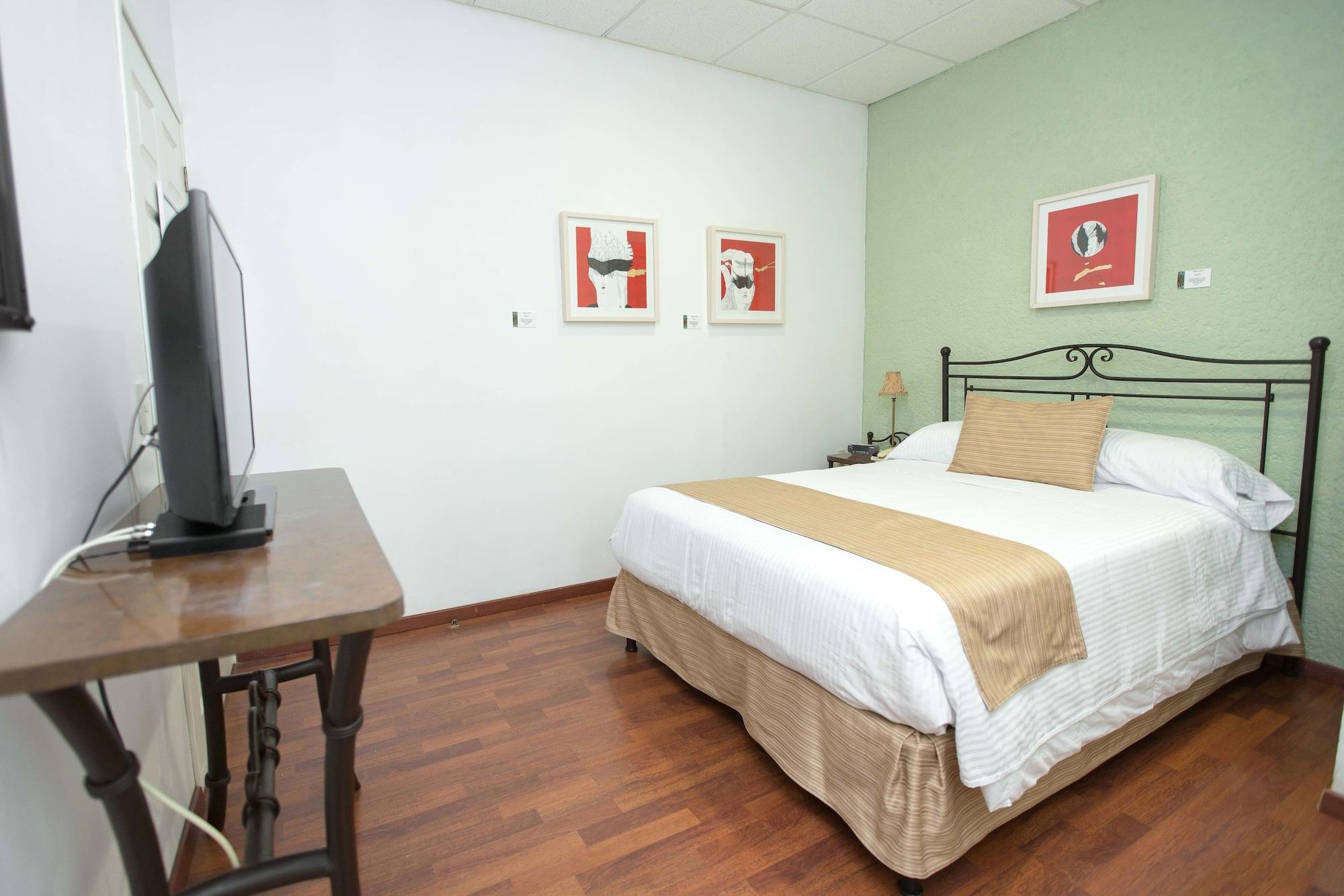 Pórtico Cultural 4*