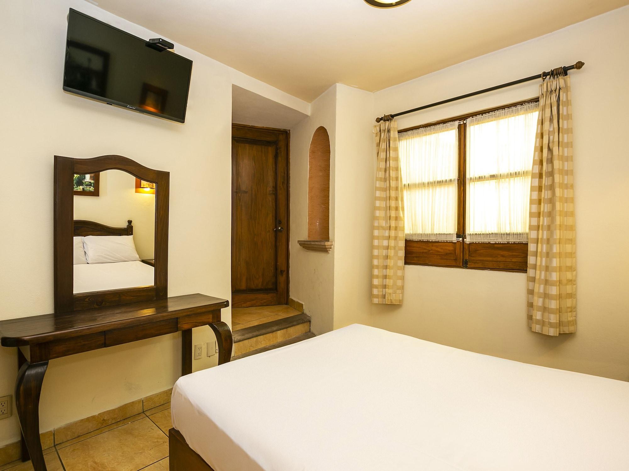 Casa Del Virrey&suites Hotel