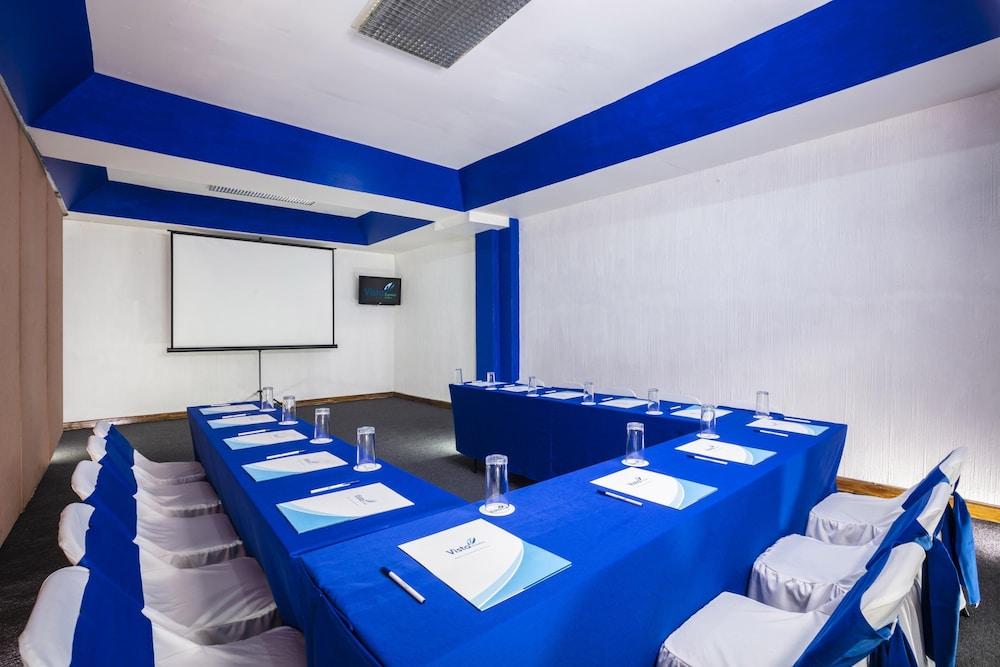 Hotel Vista Express By Arriva Hospitality Group Morelia