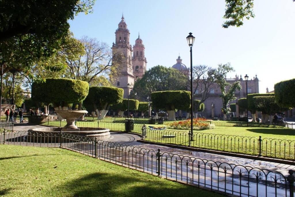Apartamento Cozy Boho Downtown Few Blocks From The Cathedral