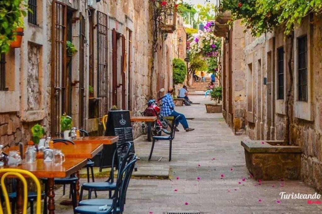 Cozy Boho Downtown Few Blocks From The Cathedral * Morelia