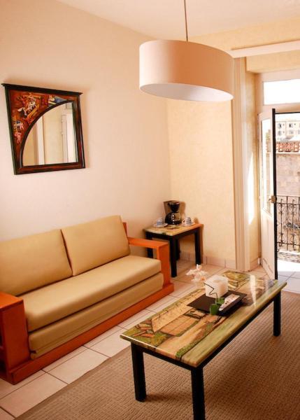 & Galeria