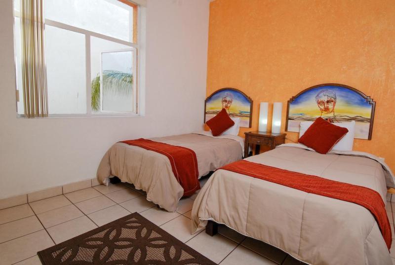 & Galeria 4*