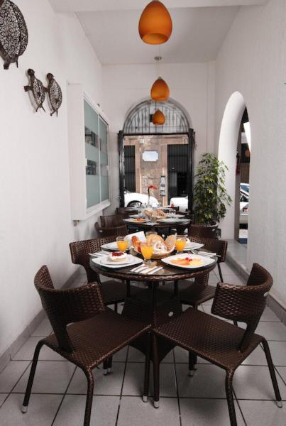 Hotel & Galeria 4*