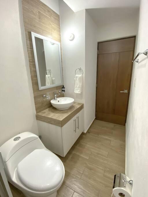 Сasa de vacaciones Modern Gated Townhouse 5 Min From Plaza Altozano *