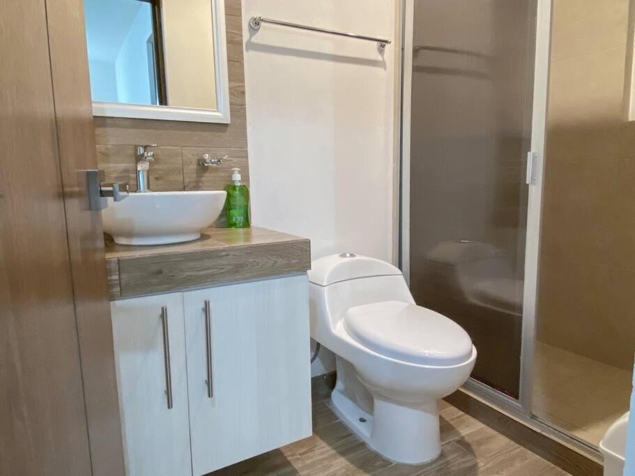 Сasa de vacaciones Modern Gated Townhouse 5 Min From Plaza Altozano *