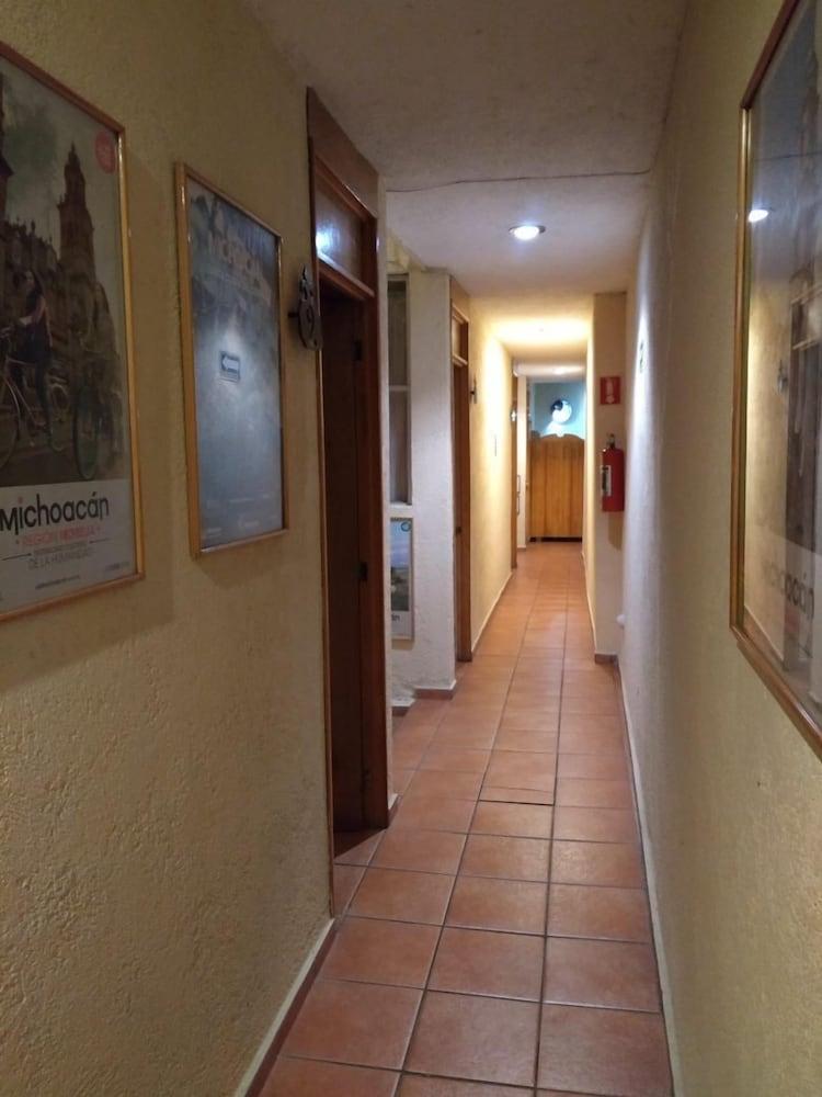 Casa Galena Capsule hotel 2*