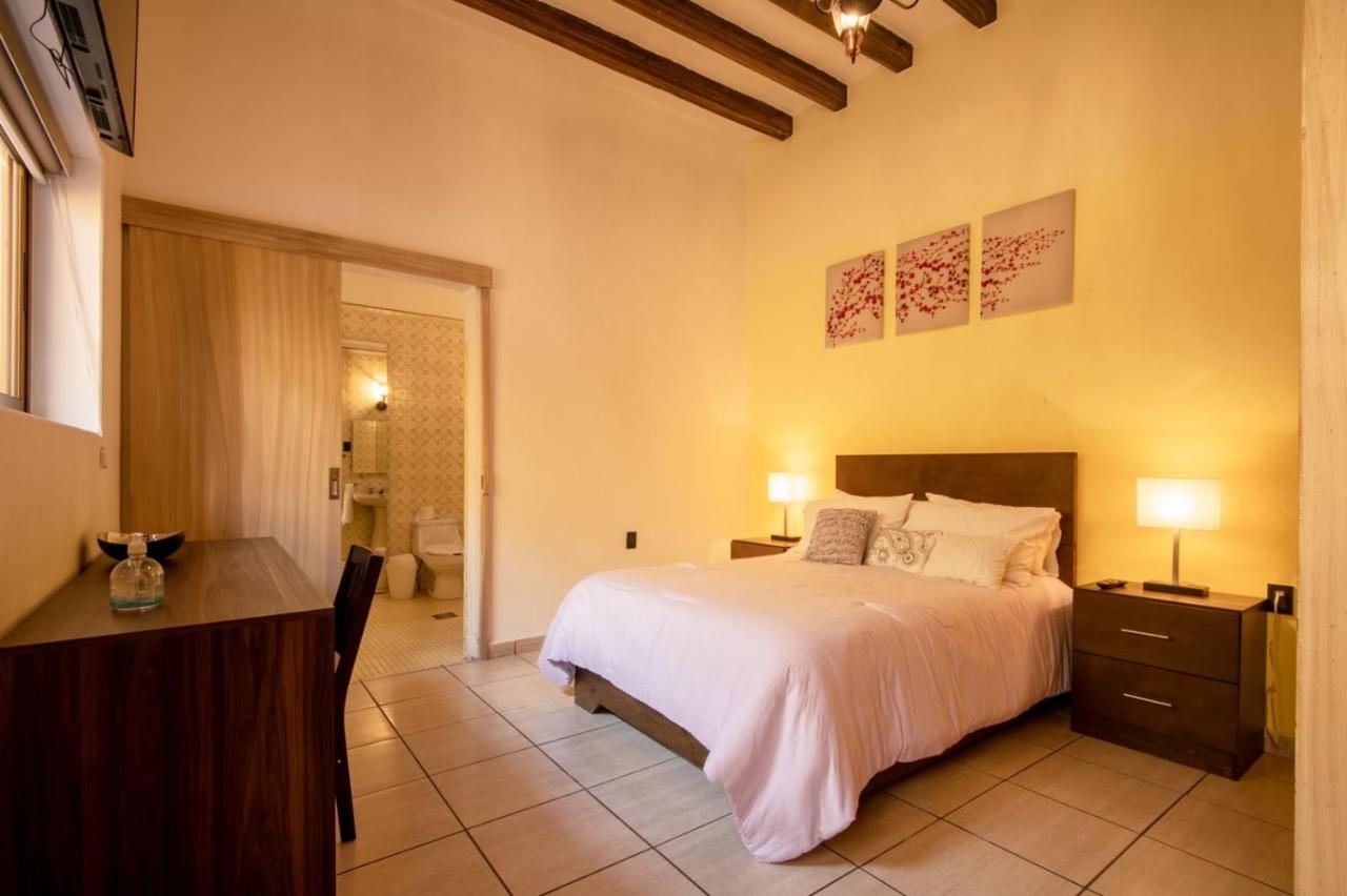 Guest house Corregidora 743 Morelia